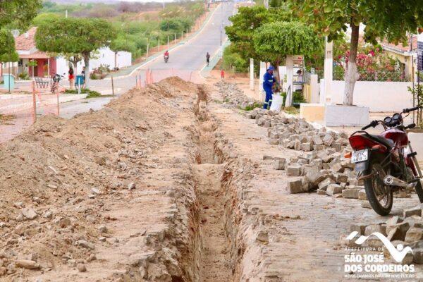 São José dos Cordeiros tem obras de esgotamento retomadas e cidade ficará 100% saneada