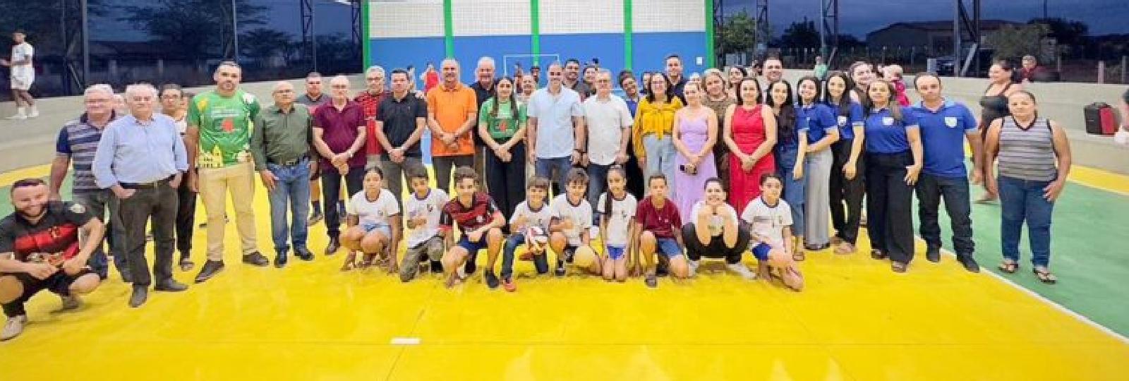 Prefeitura entrega Ginásio Poliesportivo no Simão Lopes e fortalece esporte e lazer em São José dos Cordeiros